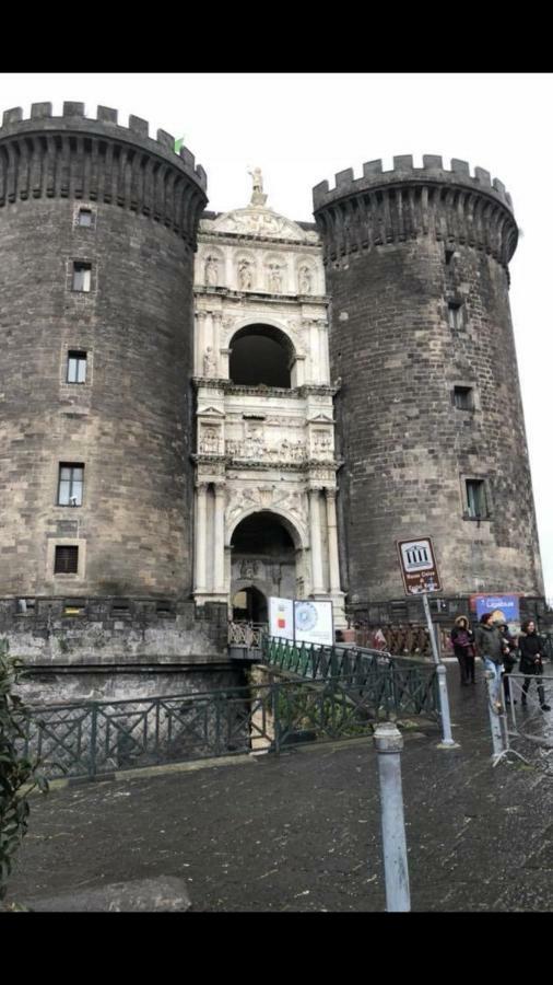 Rosy Monolocale Nel Centro Storico Di Torre Annunziata Di Fronte Scavi Oplonti Apartamento Exterior foto